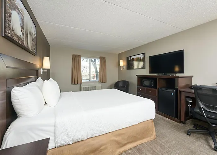 Canad Inns Destination Centre Club Regent Casino Hotel