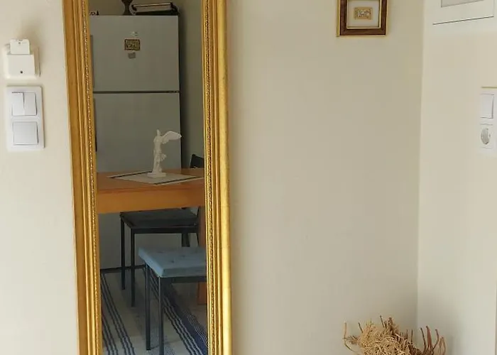 Tsaner Apartment&Rooms