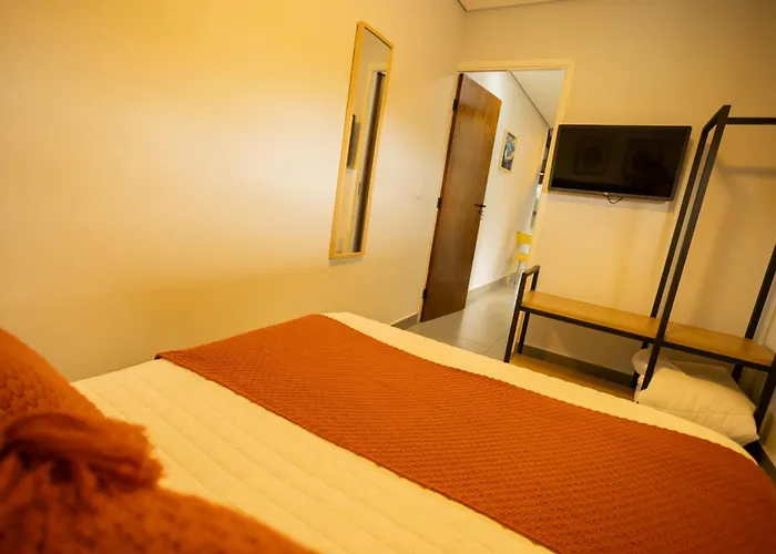 Hotel Flores De Holambra