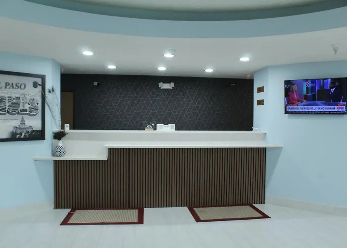 Burgundy Inn & Suites