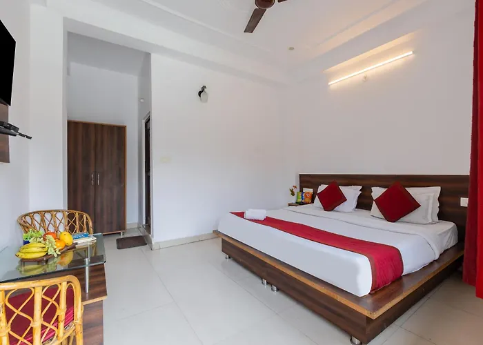 Hotel Indra Palace At Tapovan