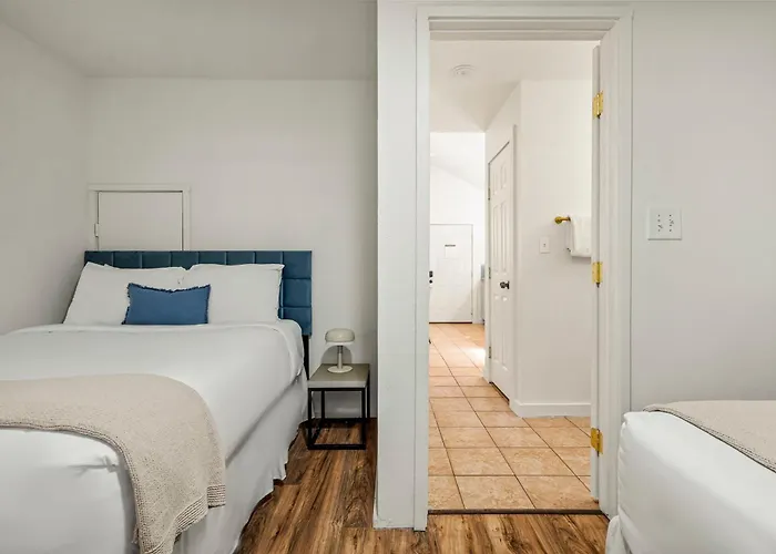 The Claire Hotel