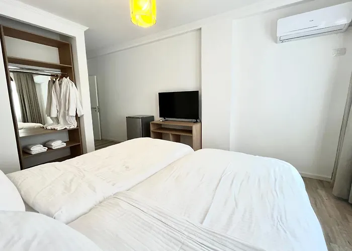 Riviera Boutique Hotel-City Center