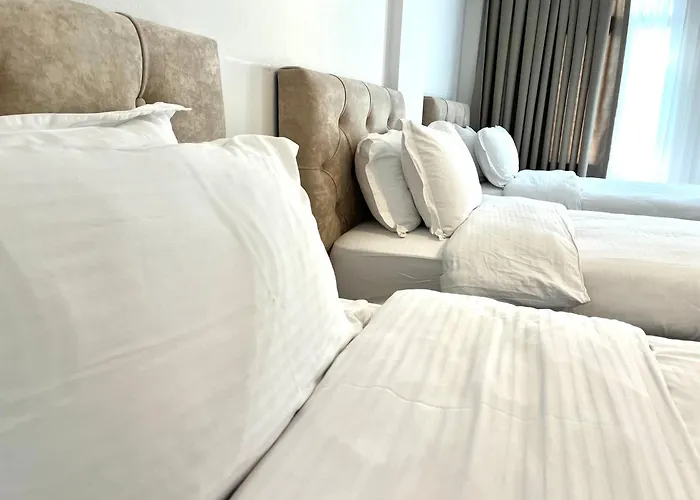 Riviera Boutique Hotel-City Center