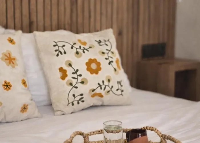 Kumkat Hotel