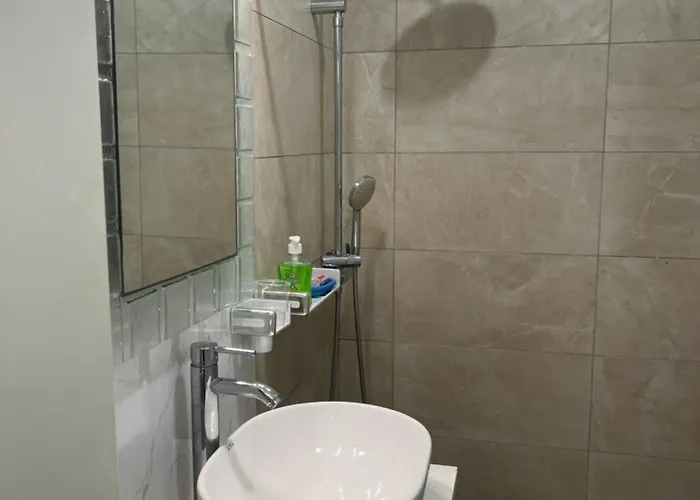 Wonderful 1 Bed Room Apartment