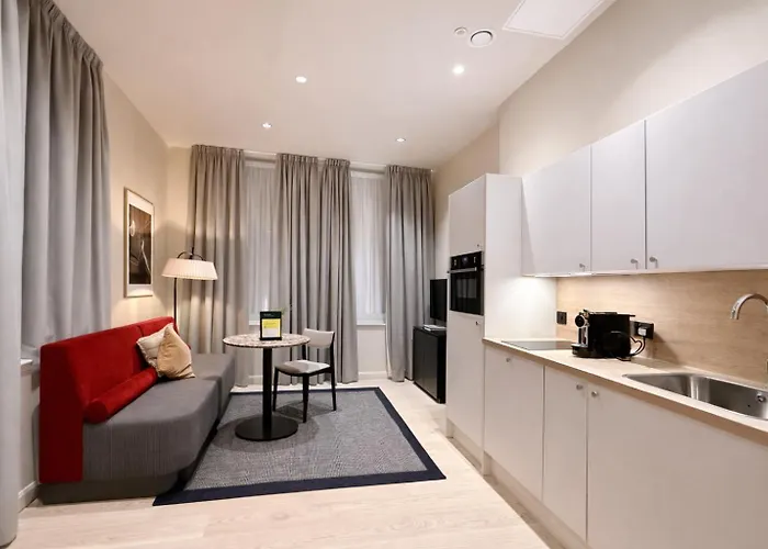 Vcity Suites At The Teacher