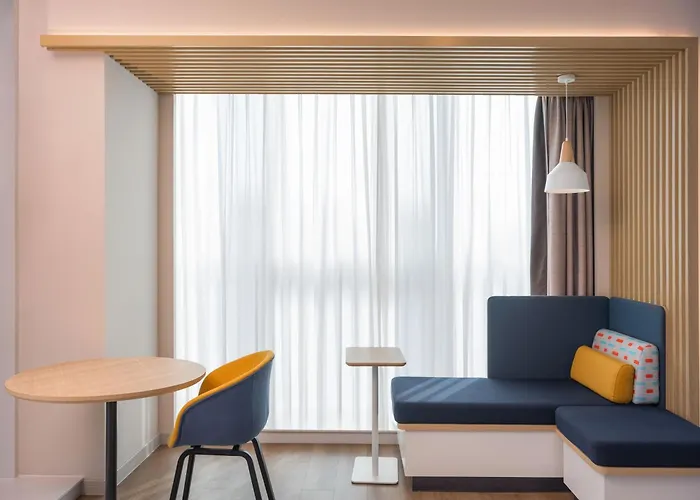 Holiday Inn Express Taizhou Toumen Port By Ihg