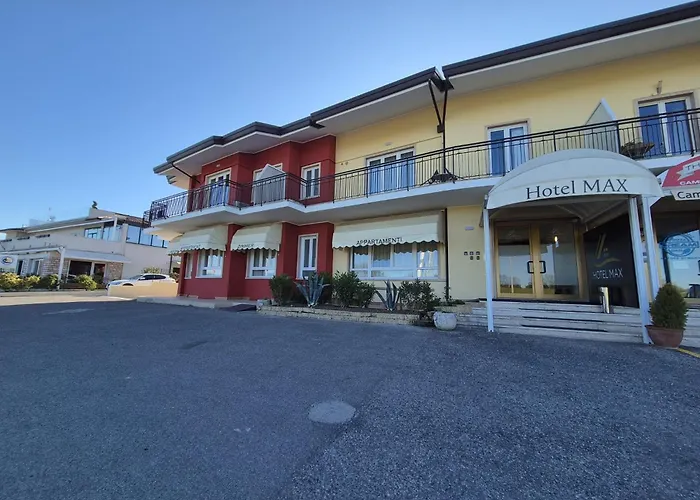 Hotel Max Lazise &Appartamenti - A Due Passi Dai Parchi Piu Famosi