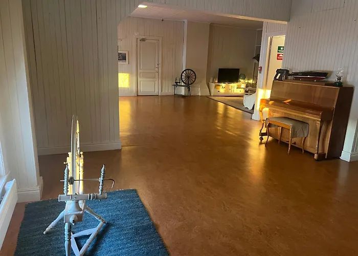 Lantlivlodge I Oesterjoern -Herrgard