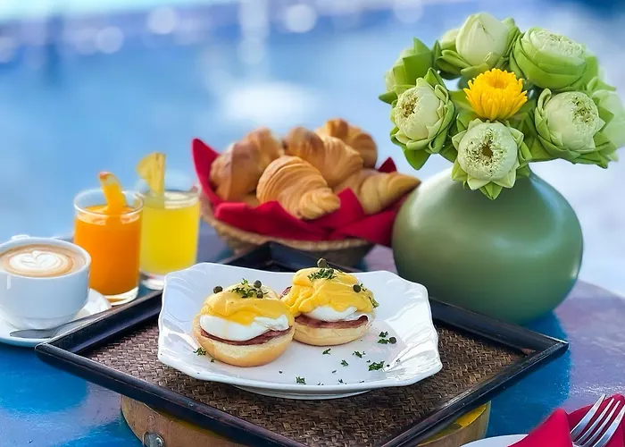 Vplus Hotel