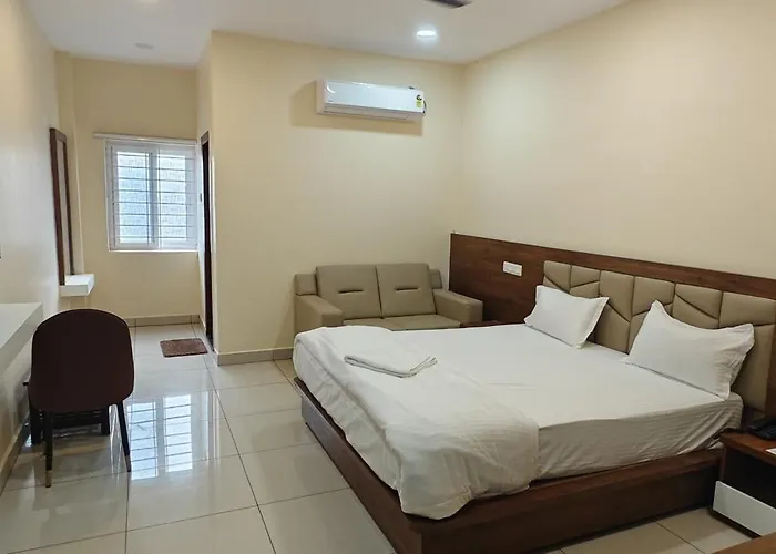 Hotel Trishul Grand