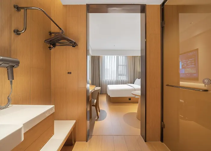 Ji Hotel Fuzhou Baolong City Plaza