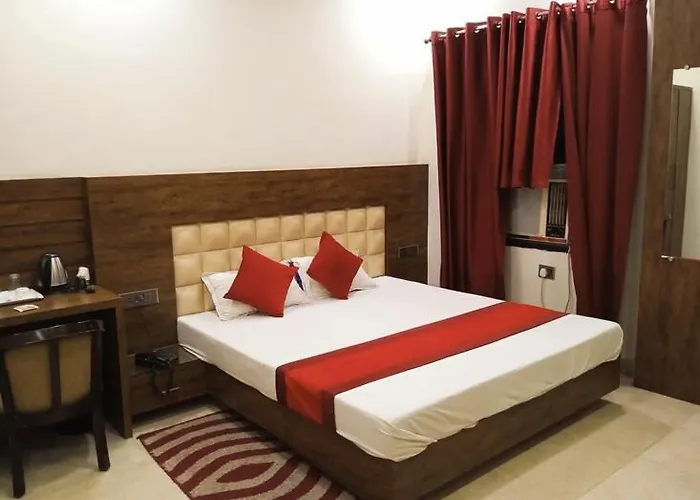 Hotel New M I Plaza