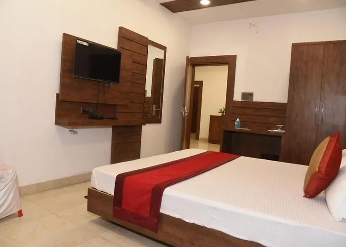 Hotel New M I Plaza