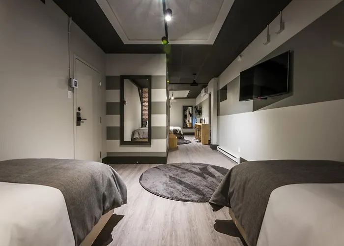 La Suite Hotel