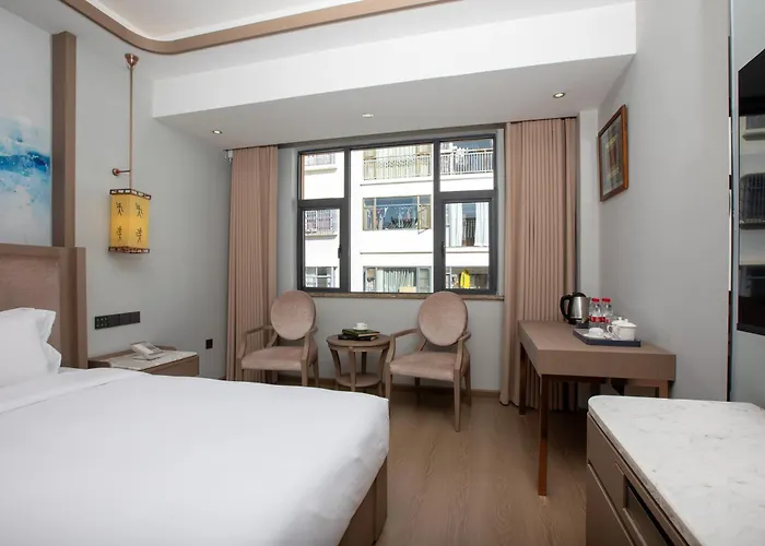 Days Hotel By Wyndham Lijiang Gucheng