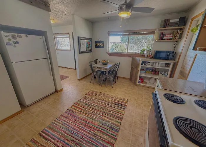 Lucky Seven Shared Kitchen, Sleeps 4 Mokee Motel