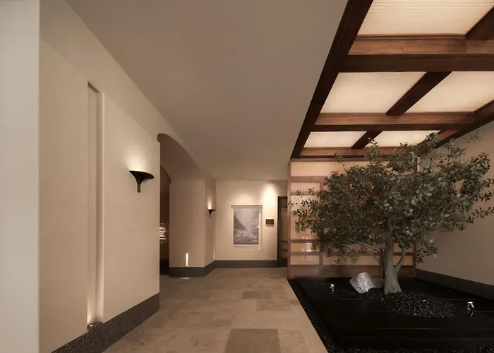 Atour Hotel Hongqiao Fenghuang Ancient City
