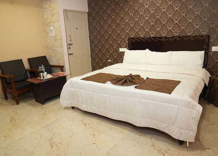 Hotel Amirtham
