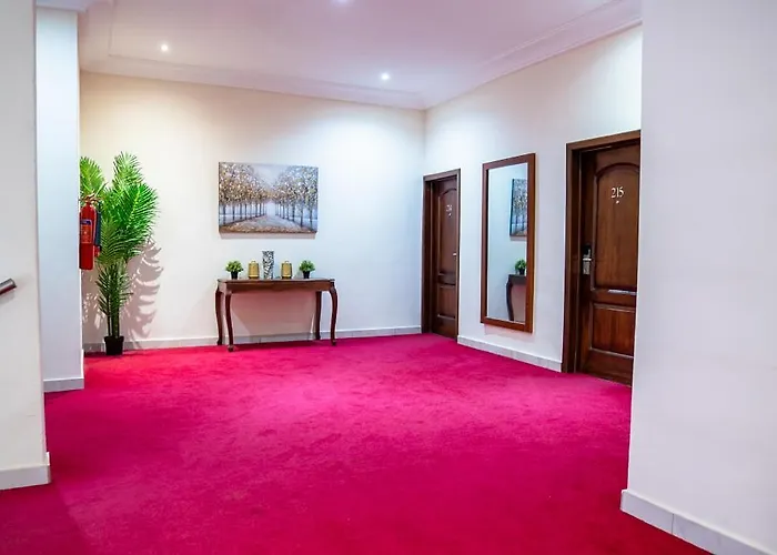 Empire Court Hotel