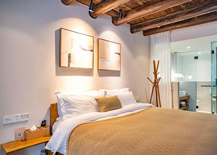 Sanfuyizhai Homestay