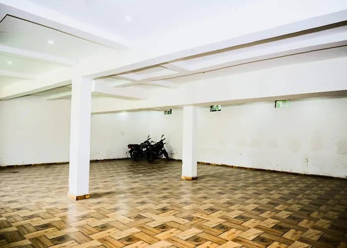 Hotel Ayodhya