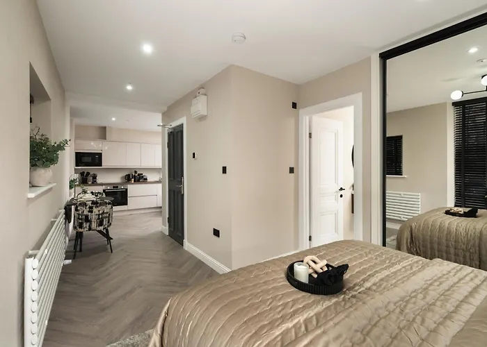 Sovo - South Lane Apartments - City Centre