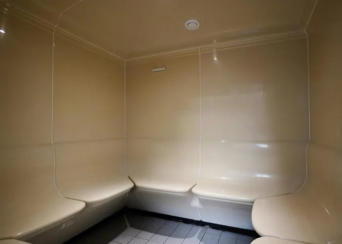 Sandman Signature London Gatwick Hotel