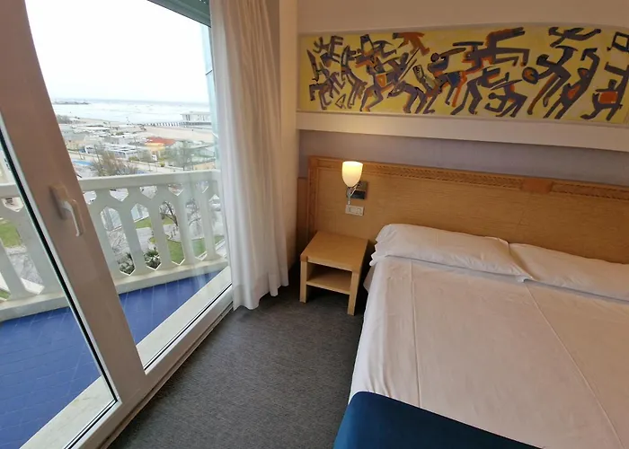 City Hotel