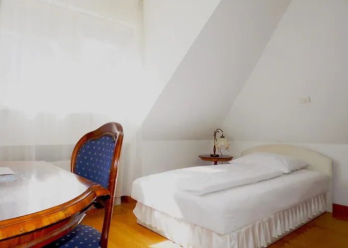 Allegro Hotel