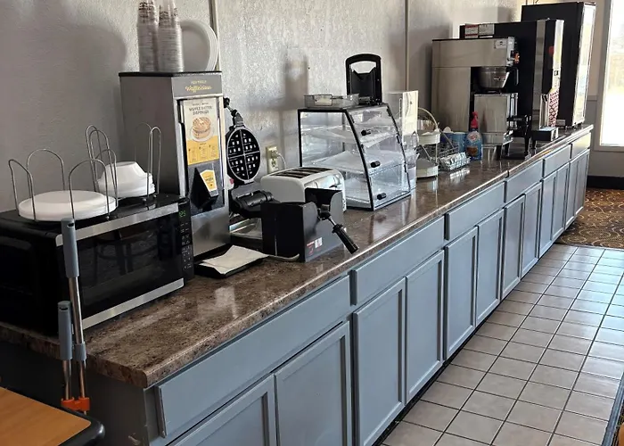 Super 8 By Wyndham Burlington