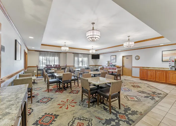 Best Western Plus Capital Inn