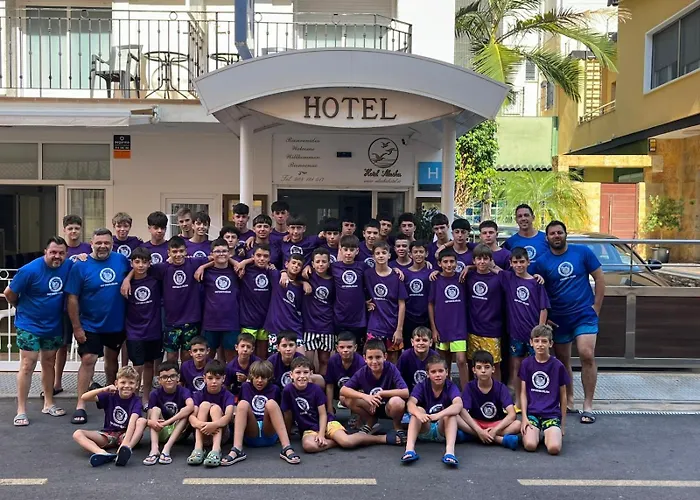Hotel Alaska