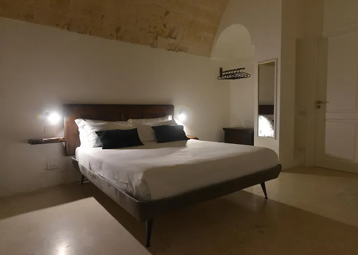 Le Malve Cave Retreat