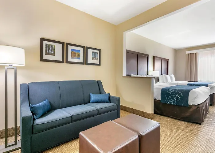 Comfort Suites Batesville