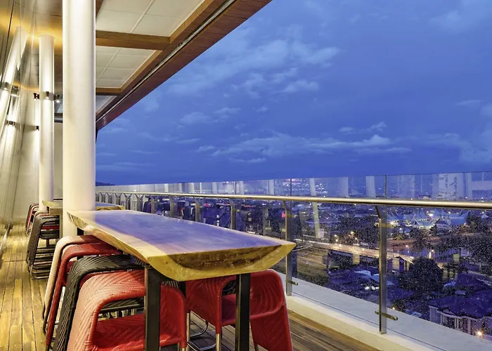 Ibis Padang
