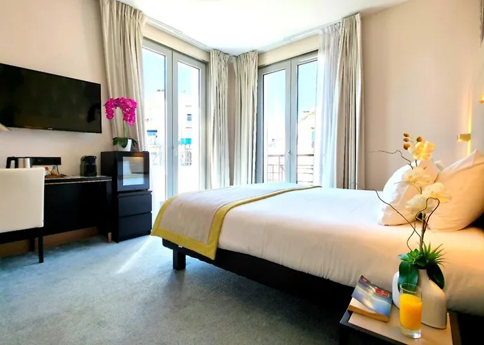 Best Western Journel Hotel & Roof Top Antibes-Juan-Les-Pins
