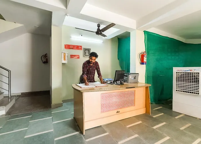 Hotel O Nangloi Railway Station Formerly Chahal Guest House