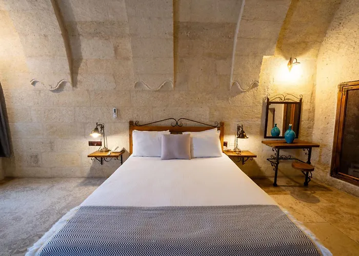 Design Cave Hotel