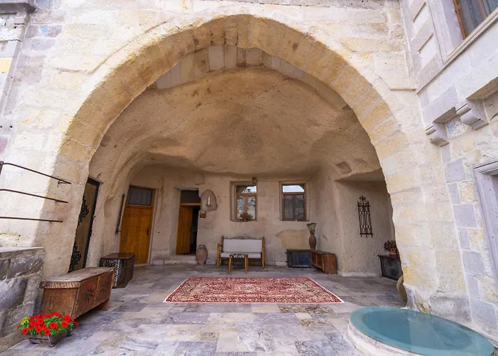 Design Cave Hotel