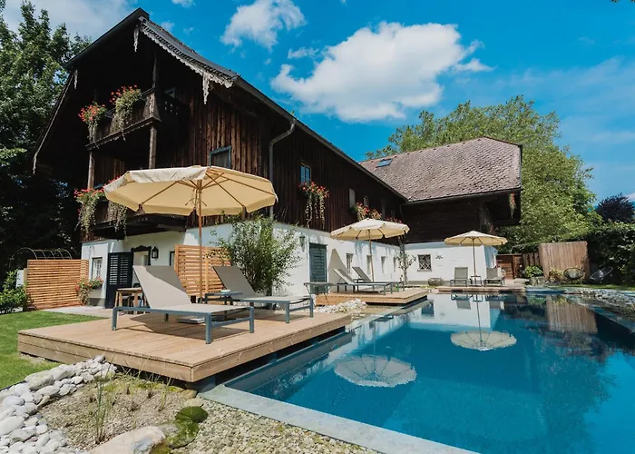 Der Schlosswirt Zu Anif - Biedermeierhotel Und Restaurant