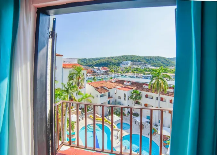 Hotel Marina Resort & Beach Club