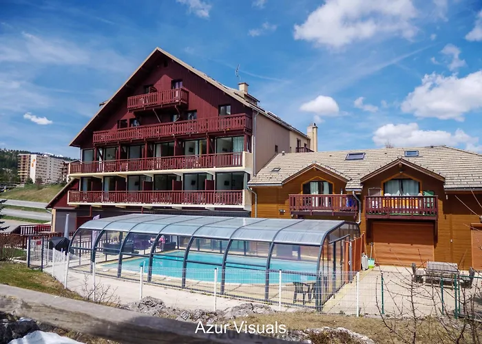 Hôtel Club Chalet Margot