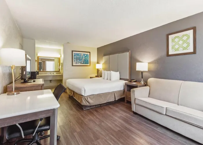 Ramada By Wyndham Houma