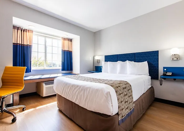 Microtel Inn & Suites By Wyndham London