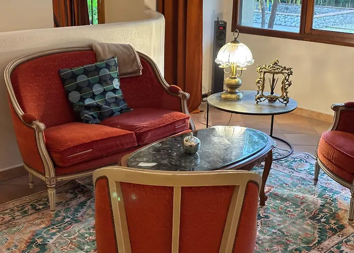 Appart'Hotel-Restaurant Castel Emeraude