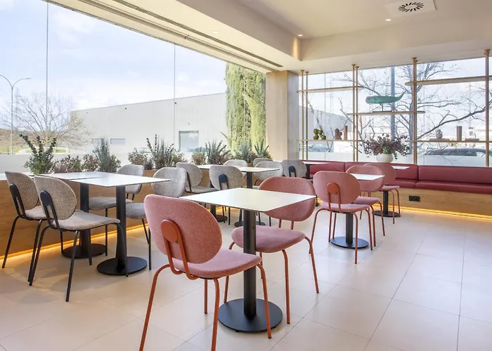 Holiday Inn Express Pamplona By Ihg