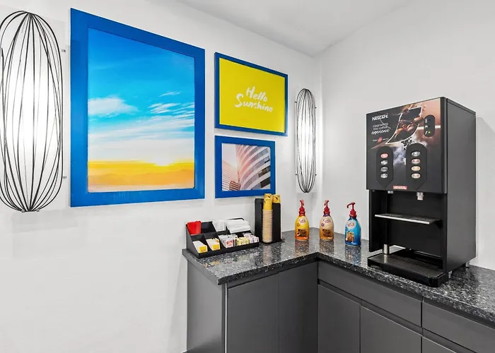 Days Inn By Wyndham San Francisco S/Oyster Point Airport