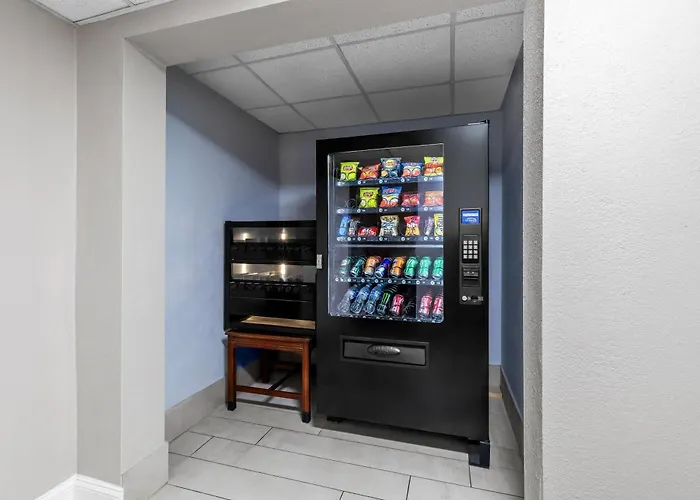 Days Inn & Suites By Wyndham Peachtree Corners Norcross
